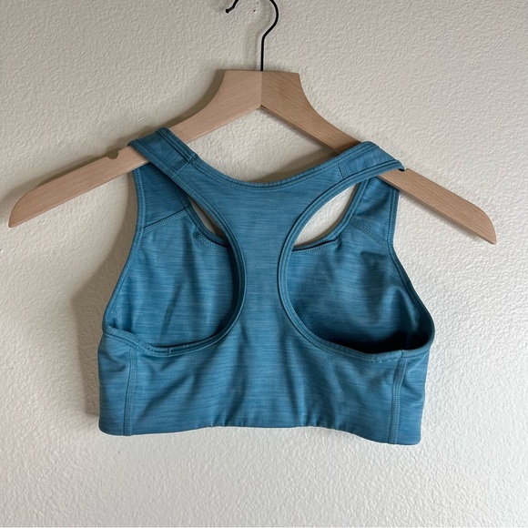 Nike Women's Blue Sports Bra Top Small - Picture 2 of 3